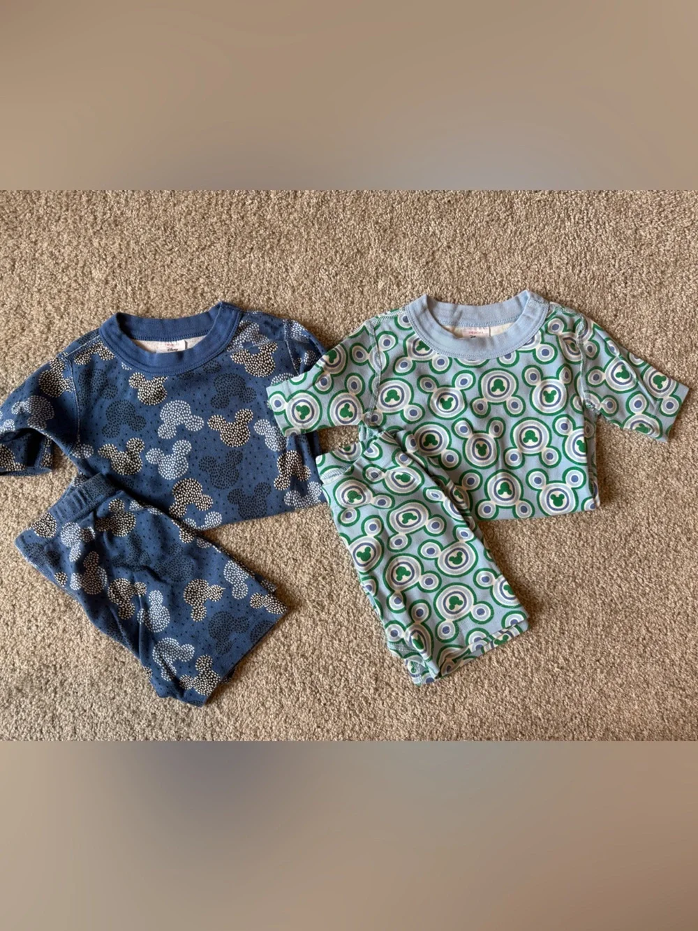 Hanna Andersson Mickey Pajamas size US 5 Bundle (2 sets)